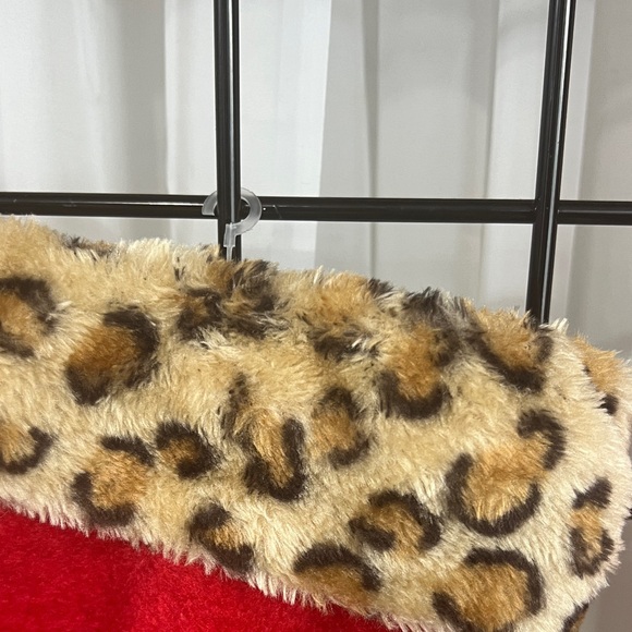 Gund Red and Leopard Print Plush Santa Hat/Stocking Bundle . Three One size Hats - Picture 6 of 7